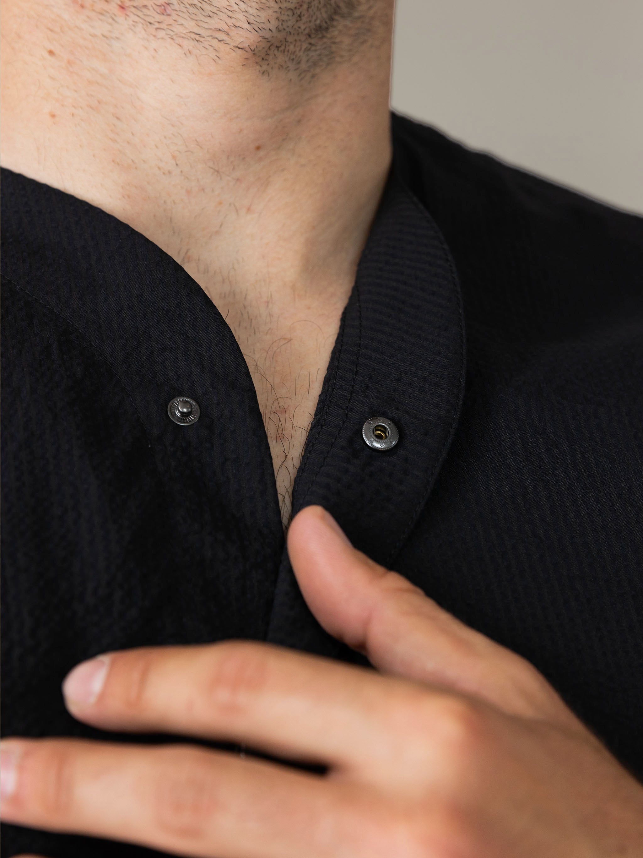 SeerTech™ Seersucker Collarless Short Sleeve Button Up - Black (Recycled)