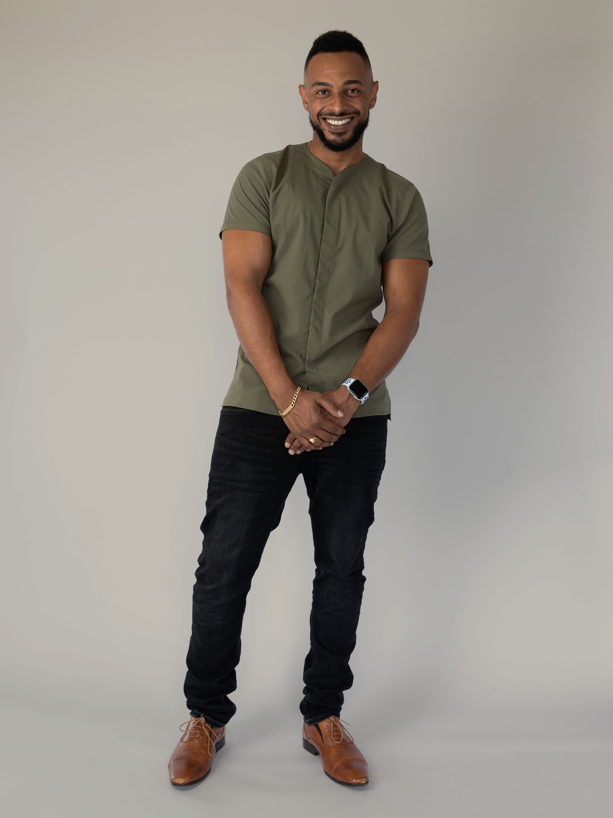 SeerTech™ Seersucker Collarless Short Sleeve Button Up - Khaki (Recycled)